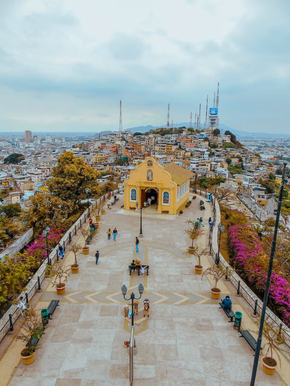 La Costa y Guayaquil · Ecuador
